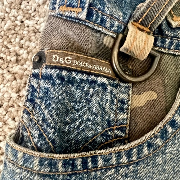 D&G denim mini skirt with Camo accents - Picture 4 of 7